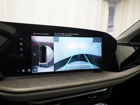 Used 2025 Audi Q5 2.0T Premium Plus w/ Premium Plus image 27