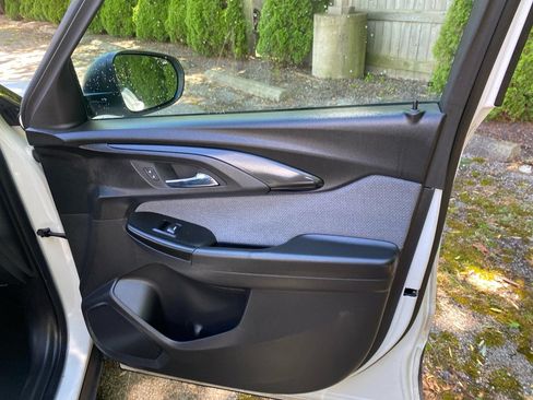 Used 2022 Chevrolet TrailBlazer LS FWD image 21