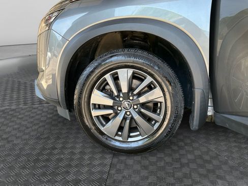 Used 2022 Nissan Pathfinder SV AWD/4WD image 14