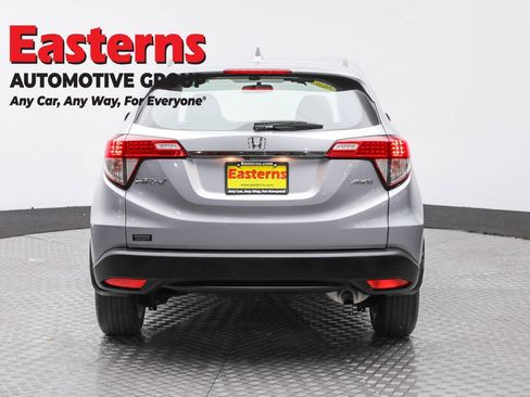 Used 2019 Honda HR-V LX image 6