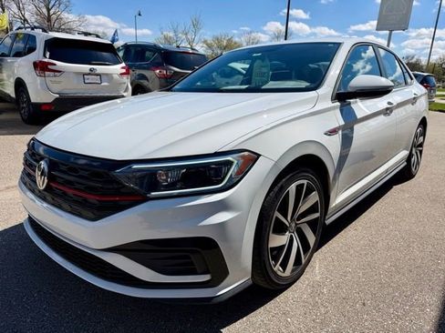 Used 2020 Volkswagen Jetta GLI FWD image 5