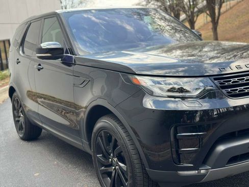 Used 2017 Land Rover Discovery HSE image 10