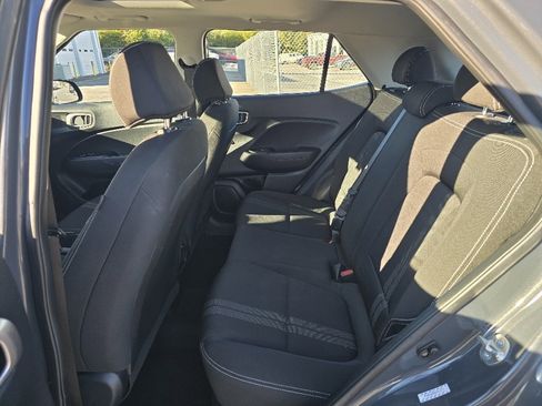 Used 2024 Hyundai Venue SEL image 13