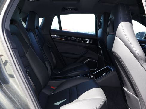 Certified 2023 Porsche Panamera 4 AWD/4WD image 32
