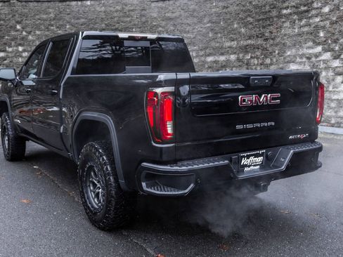 Used 2025 GMC Sierra 1500 AT4X image 9