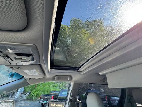 Used 2017 Toyota Sienna XLE Premium AWD/4WD image 16