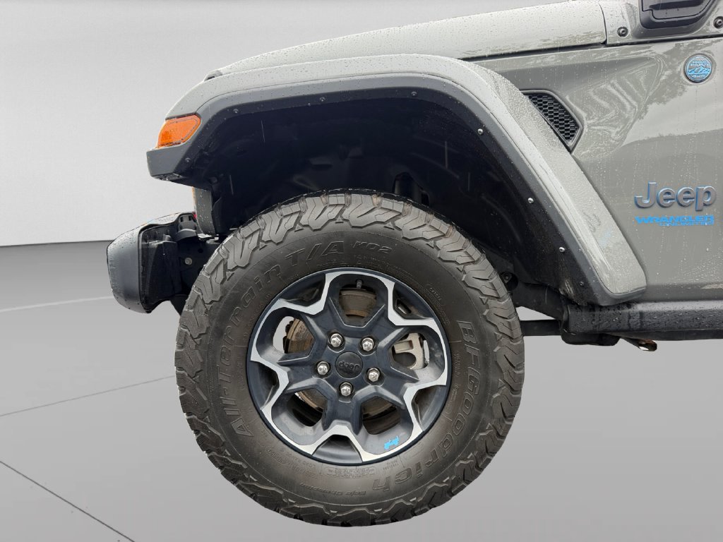 Used 2022 Jeep Wrangler Unlimited Rubicon 4xe w/ Cold Weather Group AWD/4WD image 30