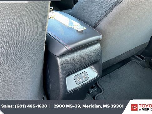 Used 2024 Toyota Corolla SE image 24