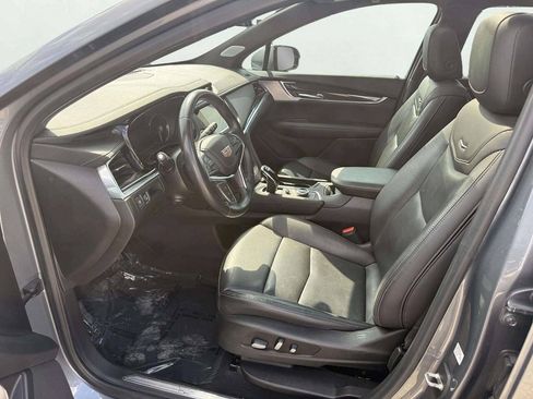 Used 2021 Cadillac XT5 Premium Luxury FWD image 10
