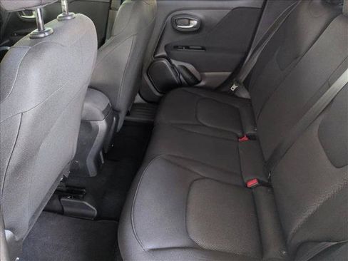 Used 2019 Jeep Renegade Sport w/ Sport Appearance Group AWD/4WD image 18