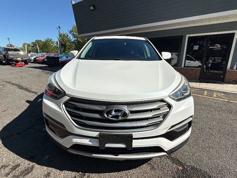 Used 2017 Hyundai Santa Fe Sport image 2