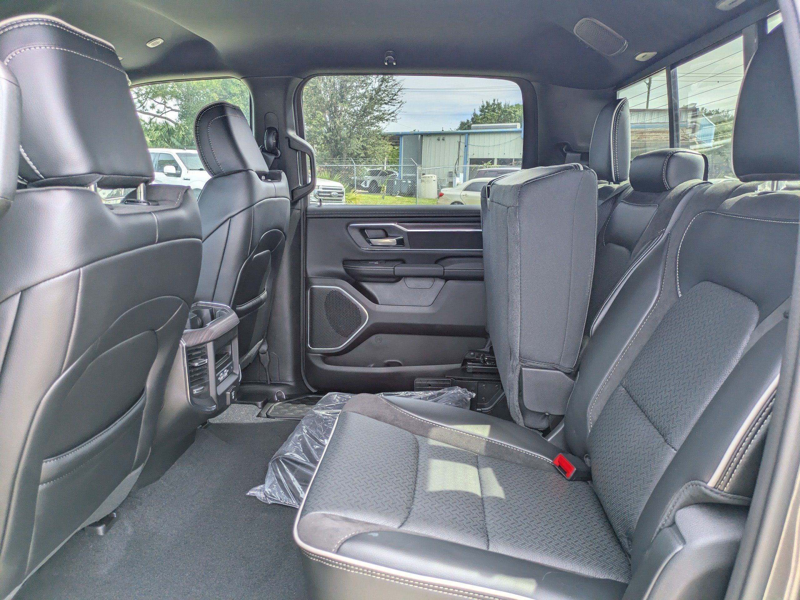 Used 2026 RAM 1500 Laramie w/ Sport Appearance Package AWD/4WD image 13