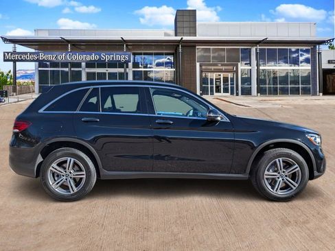 Used 2022 Mercedes-Benz GLC 300 4MATIC image 4