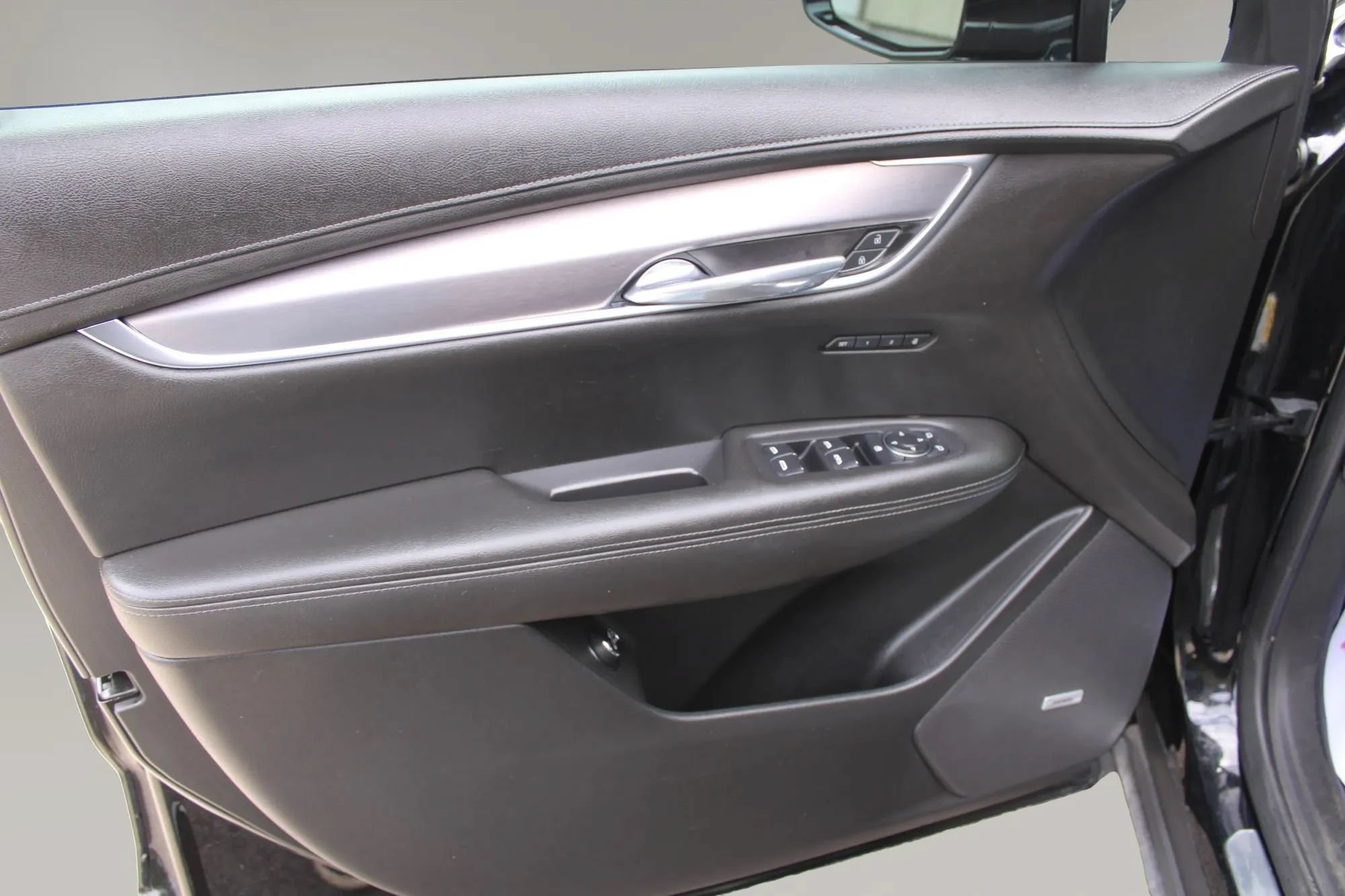 Used 2021 Cadillac XT6 Luxury AWD/4WD image 13