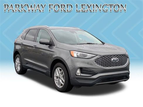 Used 2023 Ford Edge SEL w/ Convenience Package image 3