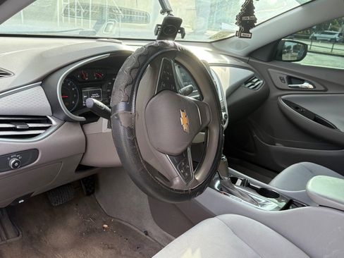 Used 2017 Chevrolet Malibu LS w/ LPO, Convenience Package 1 image 6