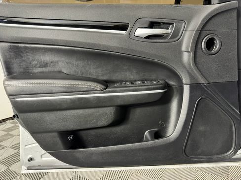 Used 2023 Chrysler 300 S RWD image 39