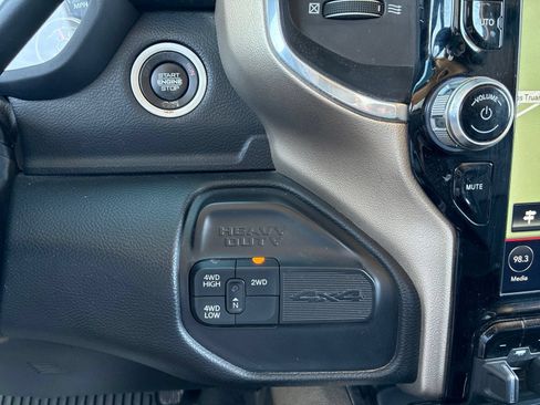 Used 2019 RAM 2500 Laramie AWD/4WD image 29