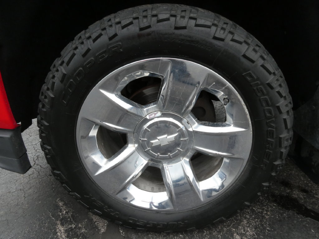 Used 2016 Chevrolet Silverado 1500 LTZ Z71 w/ LTZ Plus Package AWD/4WD image 10