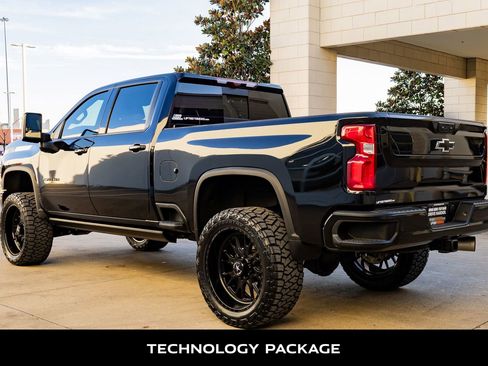 Used 2024 Chevrolet Silverado 2500 LTZ w/ LTZ Plus Package image 7