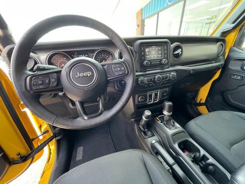 Used 2019 Jeep Wrangler Sport image 22