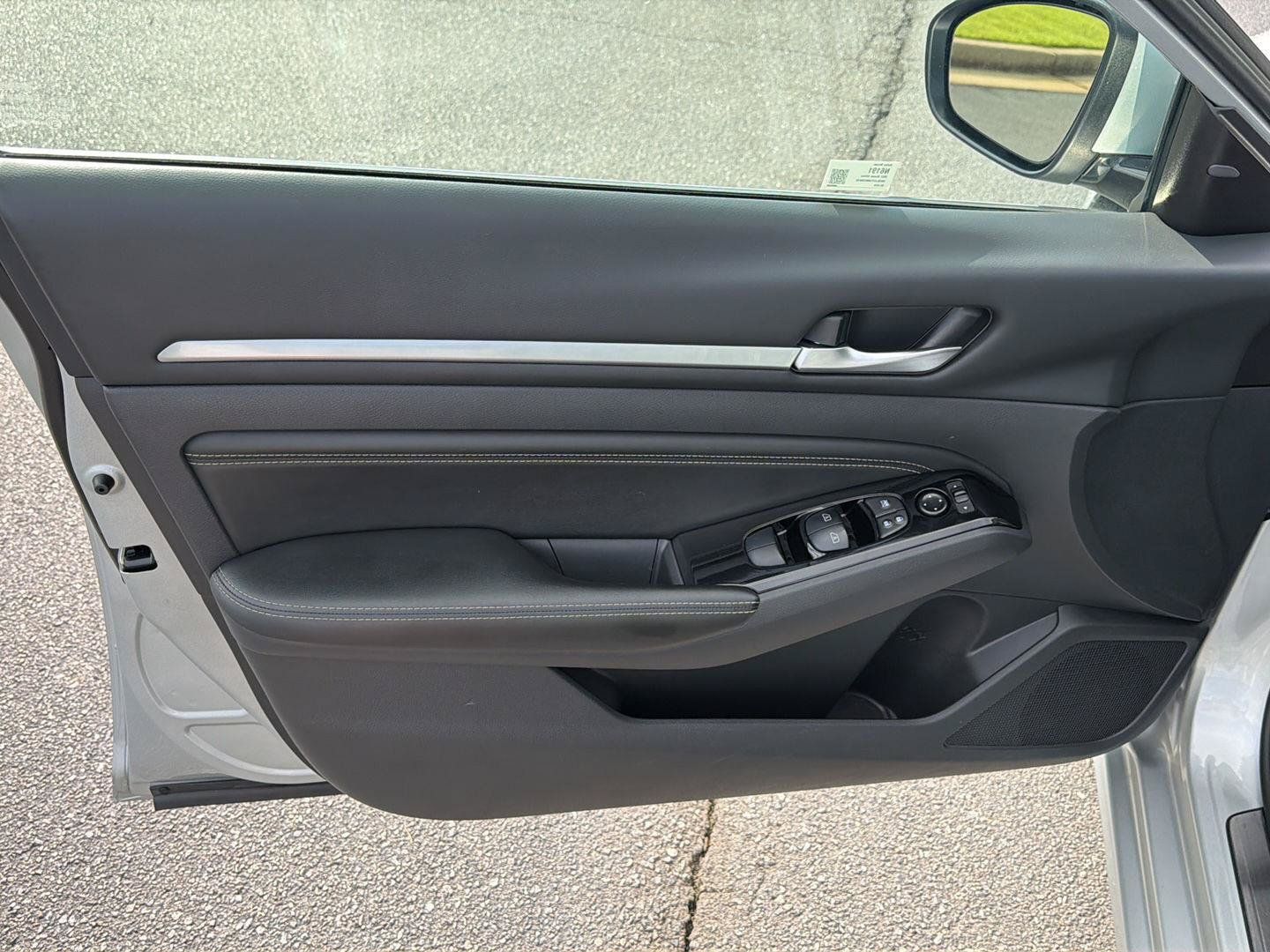 Used 2022 Nissan Altima 2.5 SL FWD image 15