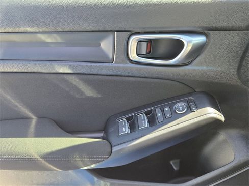 Used 2025 Honda Civic Sport image 26