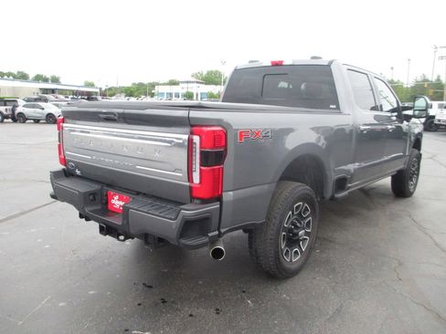 Used 2024 Ford F250 Platinum AWD/4WD image 6