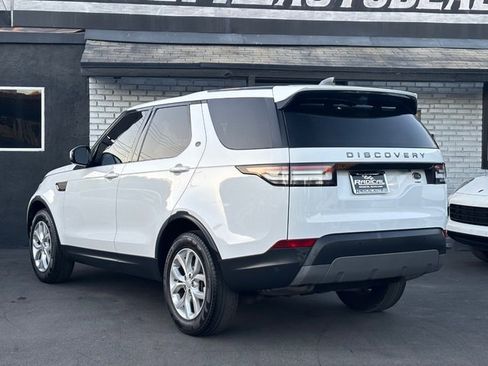 Used 2017 Land Rover Discovery SE image 19