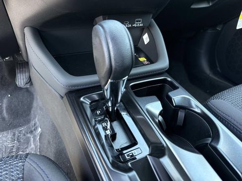 New 2026 Subaru Forester Premium AWD/4WD image 32