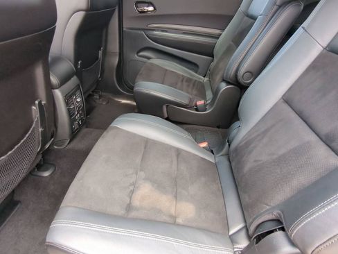 Used 2022 Dodge Durango GT RWD image 16