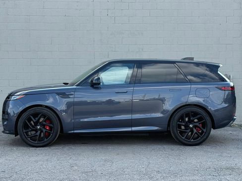 Used 2024 Land Rover Range Rover Sport Autobiography AWD/4WD image 3