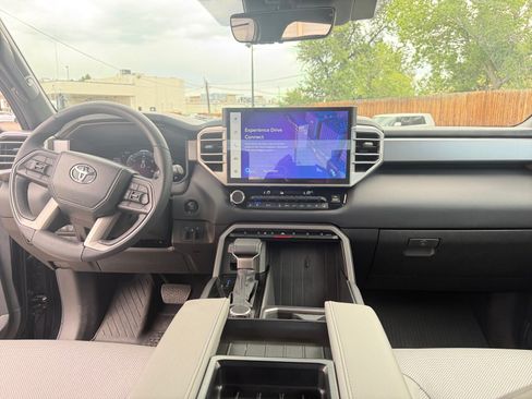 Used 2025 Toyota Tundra Limited AWD/4WD image 20