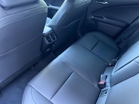 New 2026 Lexus UX 300h FWD image 11