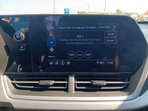 Used 2026 Chevrolet Trax LS FWD image 19