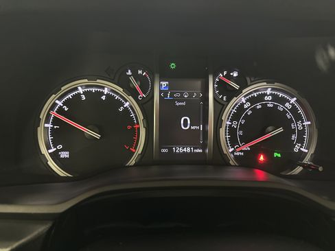 Used 2020 Toyota 4Runner Limited image 21