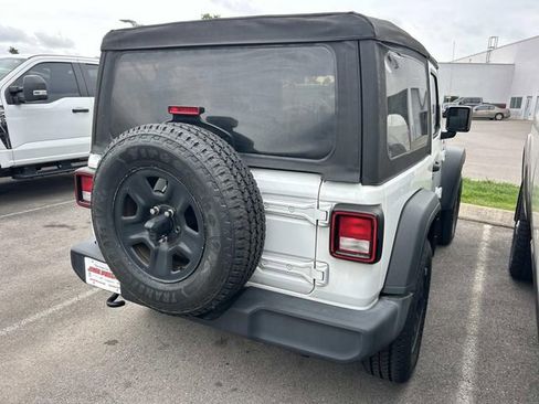 Used 2022 Jeep Wrangler Sport AWD/4WD image 4
