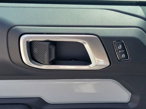 New 2026 Ford Bronco 2-Door AWD/4WD image 9