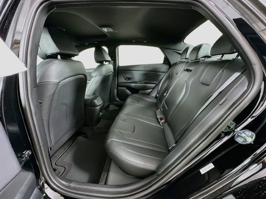 New 2026 Hyundai Elantra SEL Sport FWD image 16