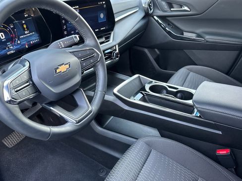 Certified 2025 Chevrolet Equinox LT image 9