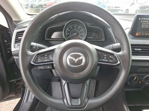 Used 2017 MAZDA MAZDA3 Sport image 19