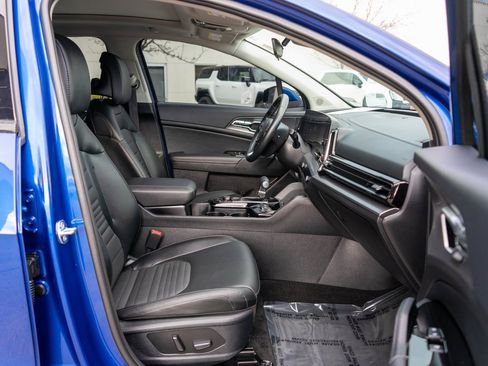 Certified 2025 Kia Sportage SX image 12