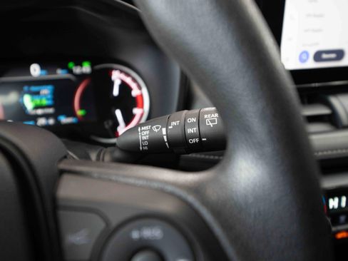 Used 2025 Toyota RAV4 XLE image 14