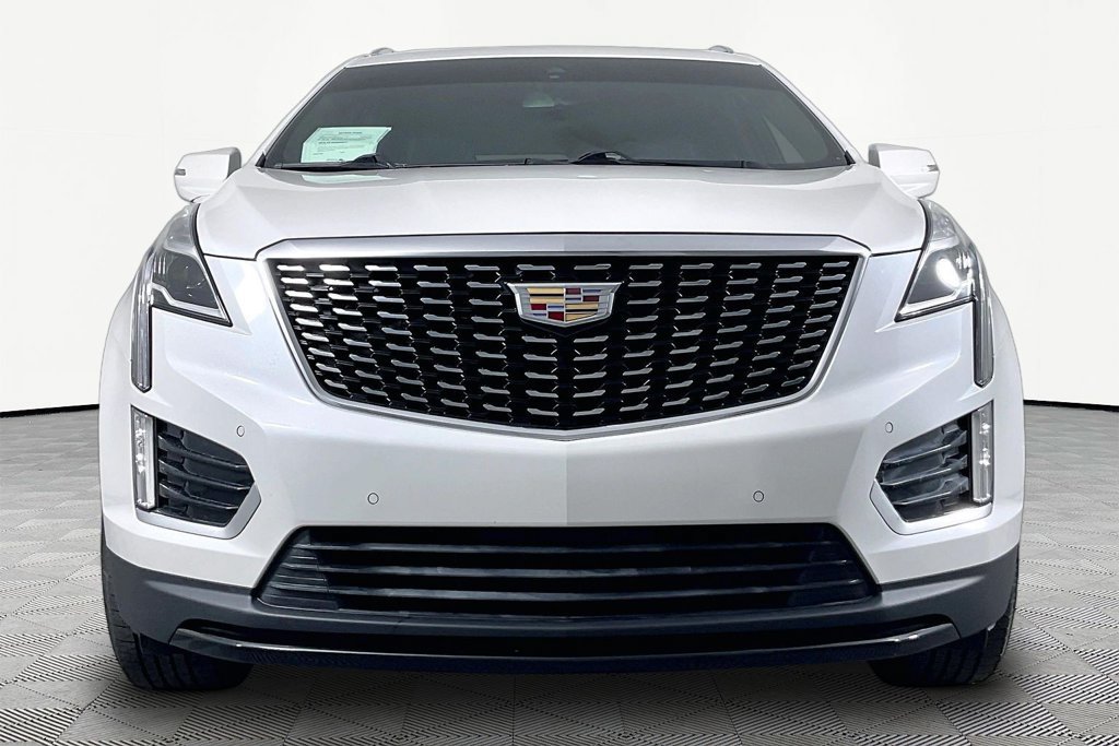 Certified 2022 Cadillac XT5 Luxury FWD image 2