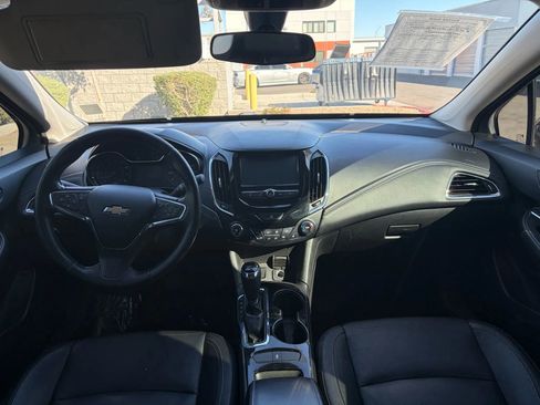 Used 2016 Chevrolet Cruze Premier image 13