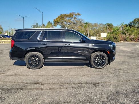 Used 2022 GMC Yukon Denali RWD image 6