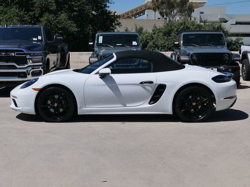 Used 2024 Porsche 718 Boxster RWD image 6
