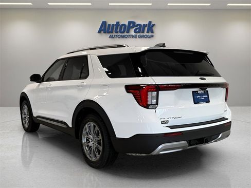 New 2026 Ford Explorer Platinum image 5
