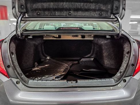Used 2019 Honda Civic EX image 9