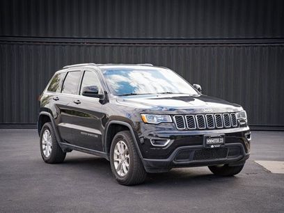 Used 2021 Jeep Grand Cherokee Laredo